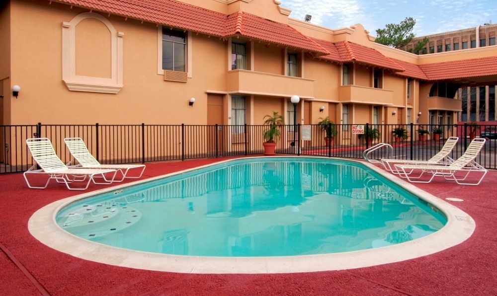 Memorial Inn And Suites 休斯敦 外观 照片
